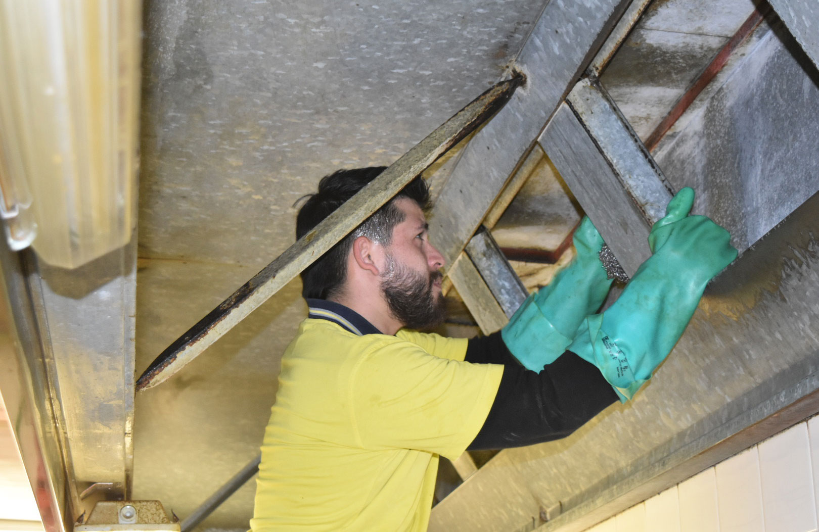 Big-Ben-Canopy-Cleaning