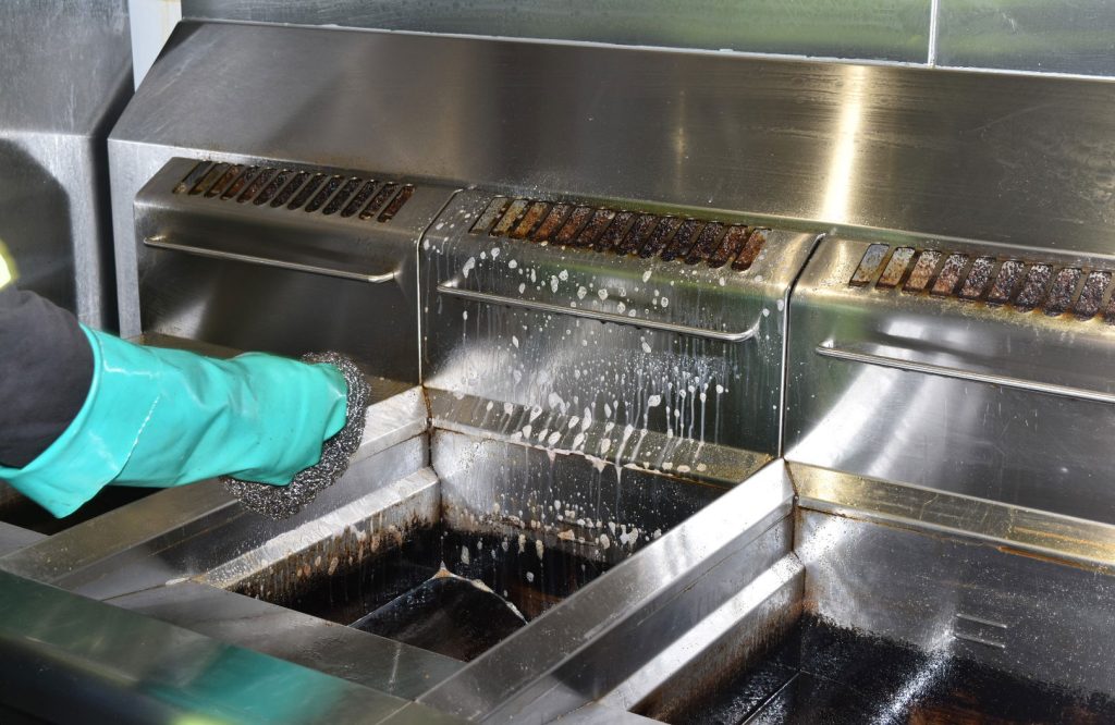 Commercial Chargrill & Flat Top Grill Cleaning